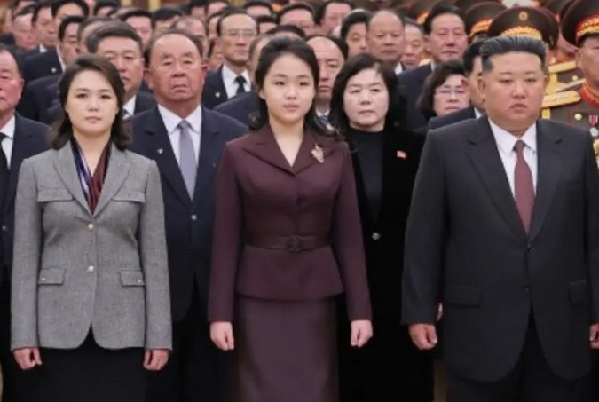 ＜北朝鮮内部＞急に大人びた正恩氏の娘「ジュエ」　住民たちはどう見ているか？　「幼子に大人の服着せて滑稽だ」