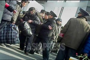 2중 가격의 열차표...뇌물과 비리의 난장판, 북한 국영철도