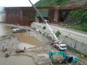 <사진보고> 북중 국경 '변화되는 두만강'(상) 국경 전역에 철조망을 치다