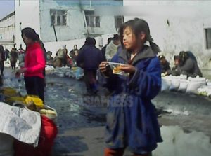 <북한 내부> 도시에서 노인•어린이 구걸 증가. 여아는 성학대 받을 우려가
