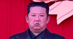 ＜북한 내부＞ 김정일 애도기간 내년 초까지 연장으로 사회긴장 　「밖에서 웃지 말라!」 결혼식도 불가