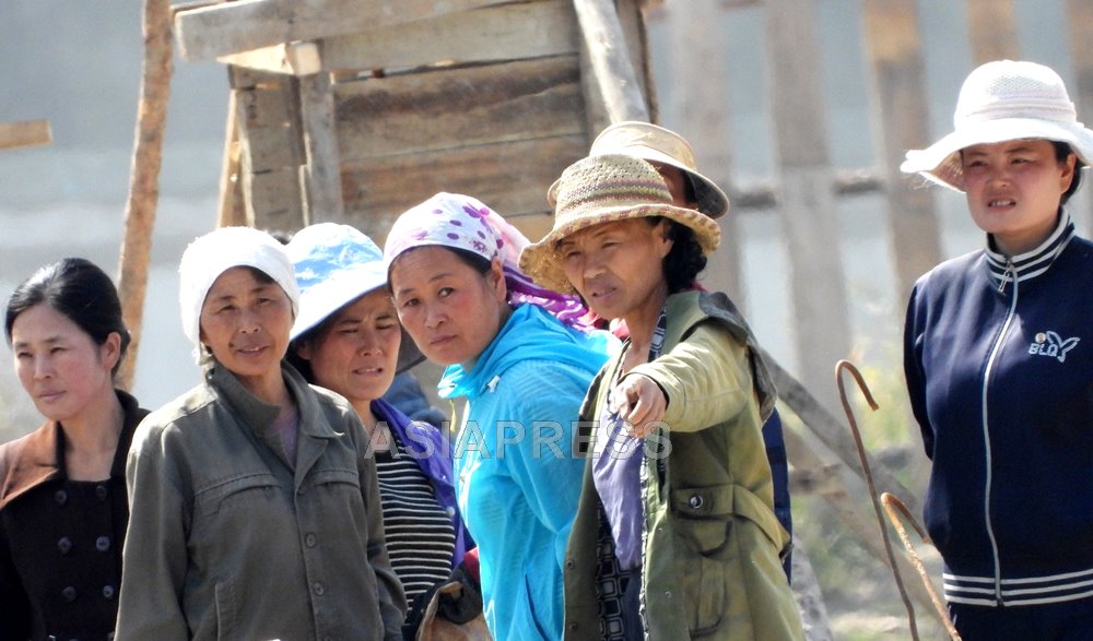＜북한 여성 인터뷰＞"귀찮고 지긋지긋하다"　 인민반 통한 감시 통제 강화…외출과 귀가까지 등록 의무