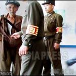 〈Photo Report 4〉Inspection At The Metro Station Entrance - "No Shabby Cloths, No Large Luggage!"