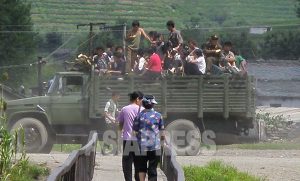 ＜Inside N. Korea＞ Expansion of the market economy as the driving force behind social transformation--based on sources from inside N.Korea. (PART4) Marketization leads to rapid development of the transport system.  by ISHIMARU Jiro