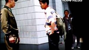 N.Korea - The subway train in Pyongyang refuses the passengers with shabby clothes and luggage