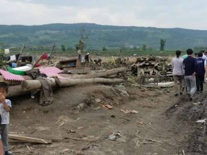＜Field Report On N.Korea＞ Delayed Restoration of Flood Due to Cement Shortage (3 Photos)