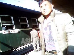 ＜Inside N. Korea＞Violent young people form brotherhoods, causing fights to break out between different gangs…The authorities crackdown on young people who try to earn money outside of their assigned workplaces