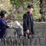 Mysterious Military Industry City Manpo (1) Charcoal Cars Emitting White Smoke, Tightly Closed Trading Point, and Military Checkpoints (9 Photos)