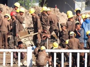 ＜Super-telephoto Lens Report> One Year After Floods, What Does the Site Look Like Now? (1) Rows of New Apartments... But Look Closely and Tiles Are Already Falling Off (10 Photos)