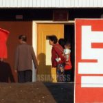 ＜Super-telephoto Lens Report> One Year After Floods, What Does the Site Look Like Now? (2) Brightly Lit at Night, with Corn and Laundry on Balconies... Signs of Life Can Be Felt (9 Photos)